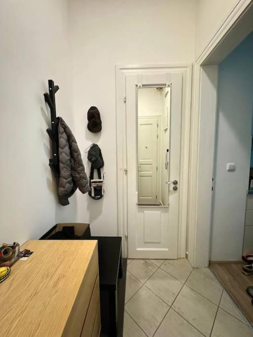 Cozy Karlin Apartment Prague Exterior photo