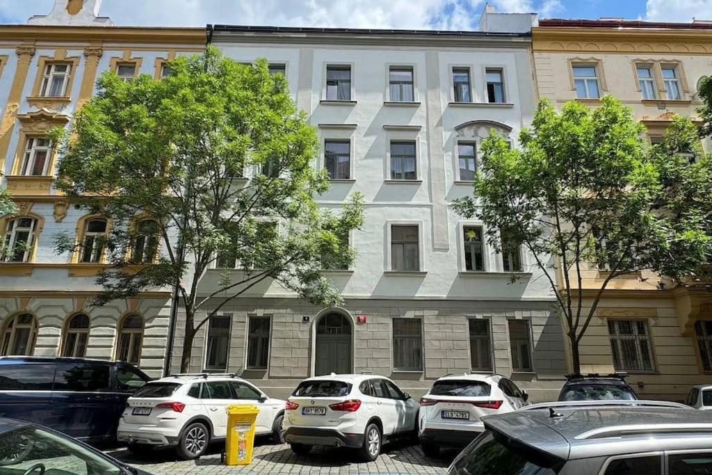 Cozy Karlin Apartment Prague Exterior photo